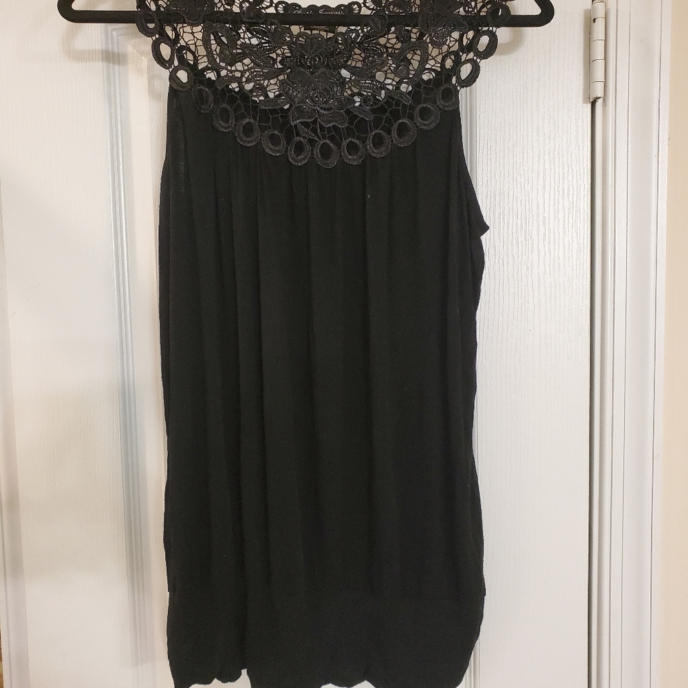 Sleeveless embroidered top